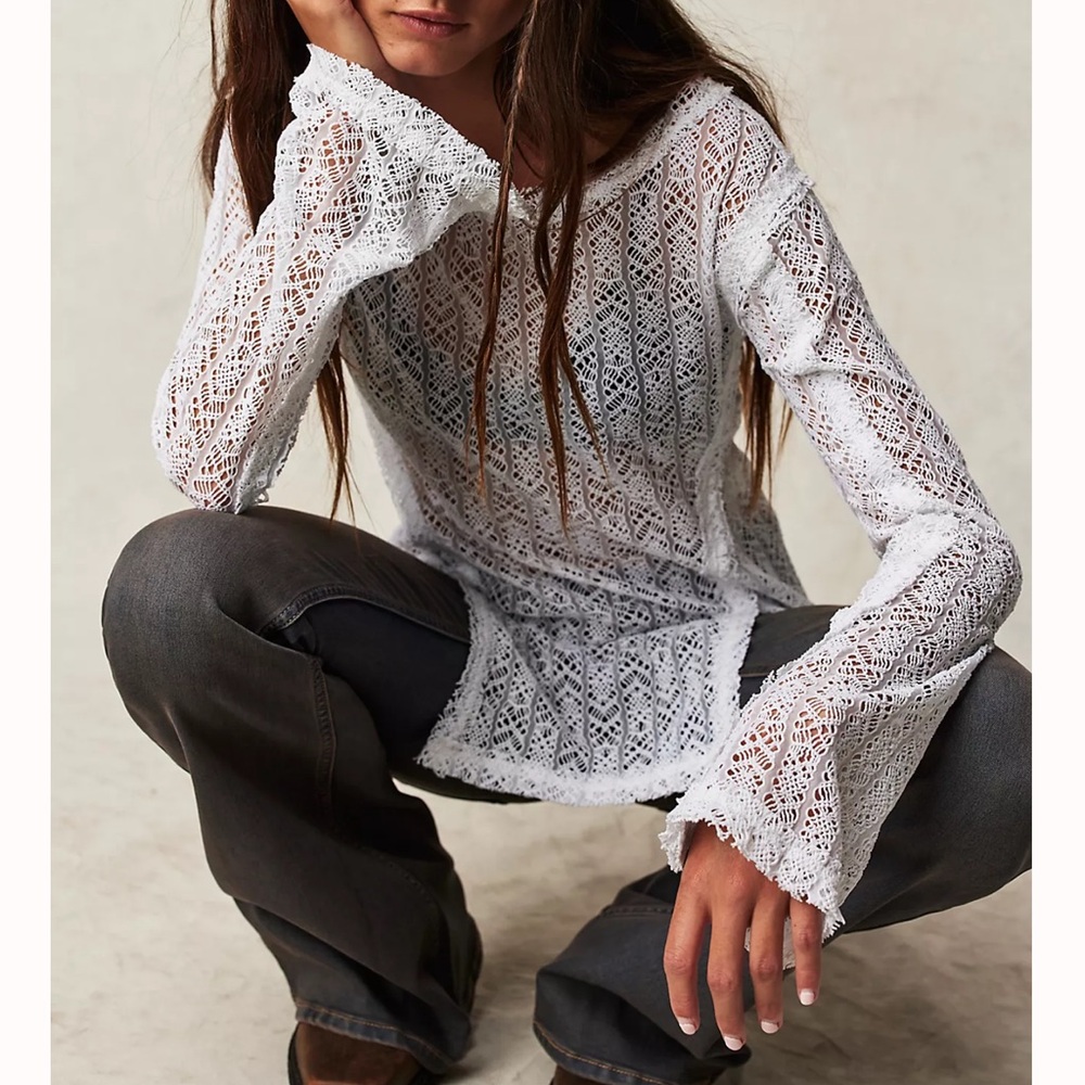 FREE PEOPLE White Lace On The Road Twisted Tee Size Medium‎